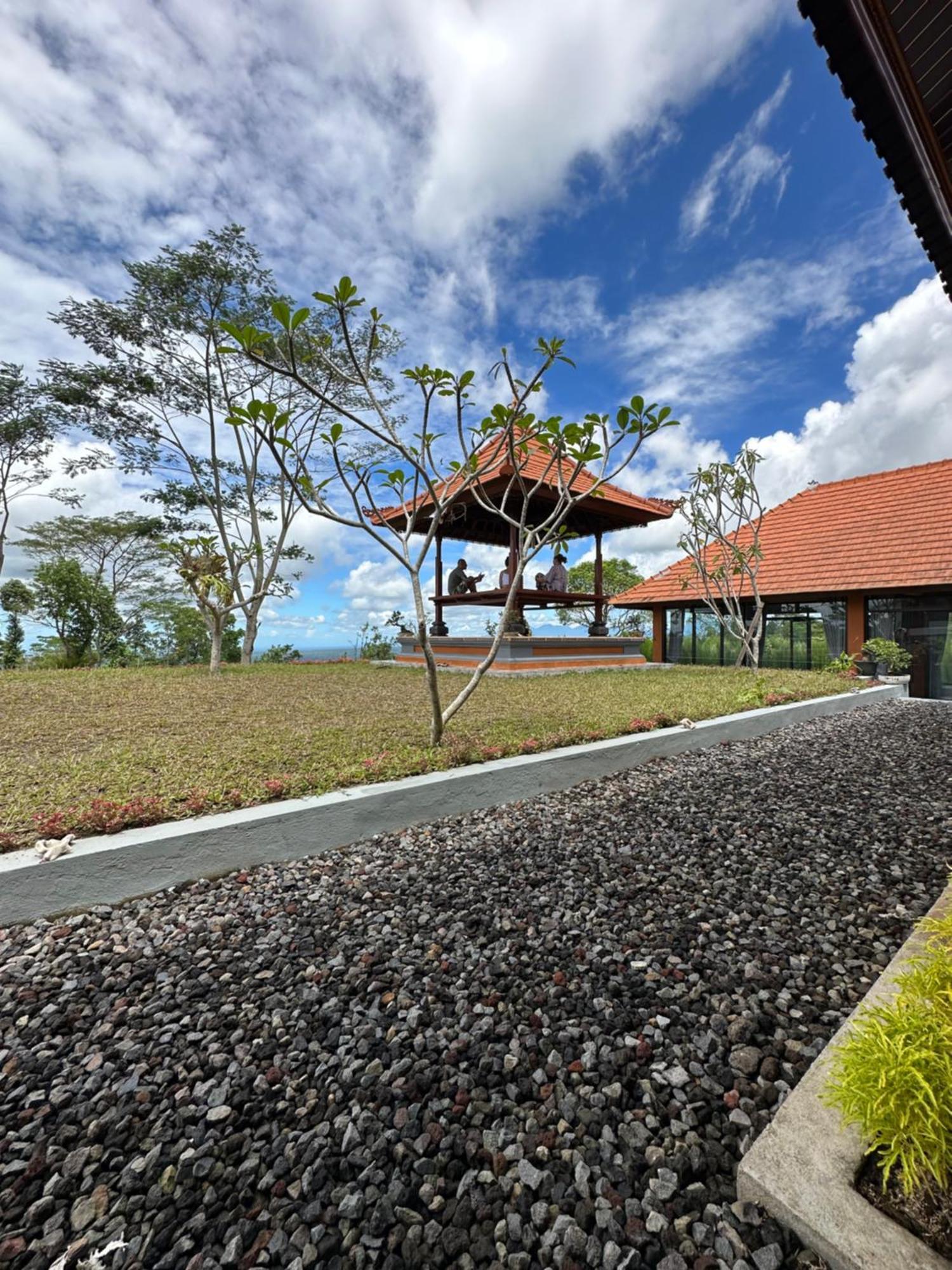 Ferienwohnung Bali Basuki Retreat Center Besakih Exterior foto
