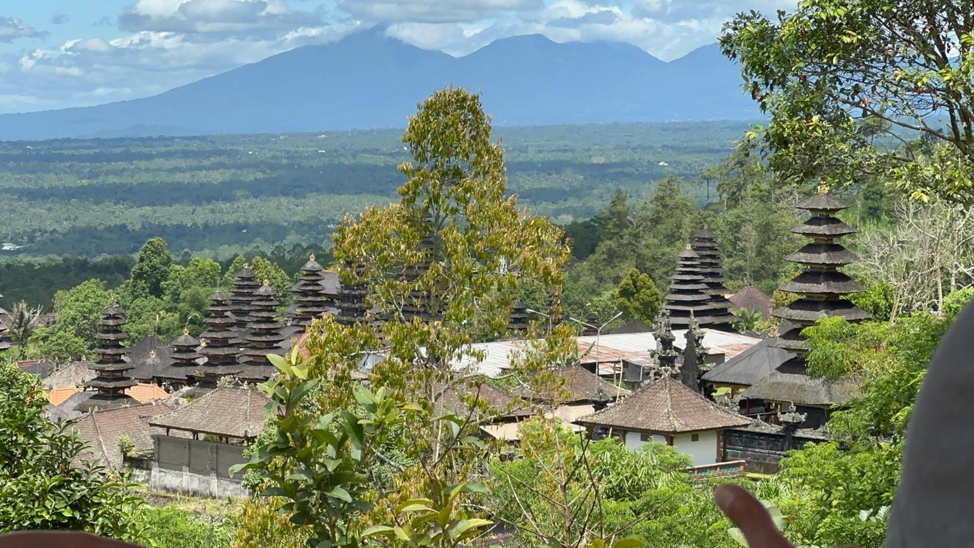 Ferienwohnung Bali Basuki Retreat Center Besakih Exterior foto